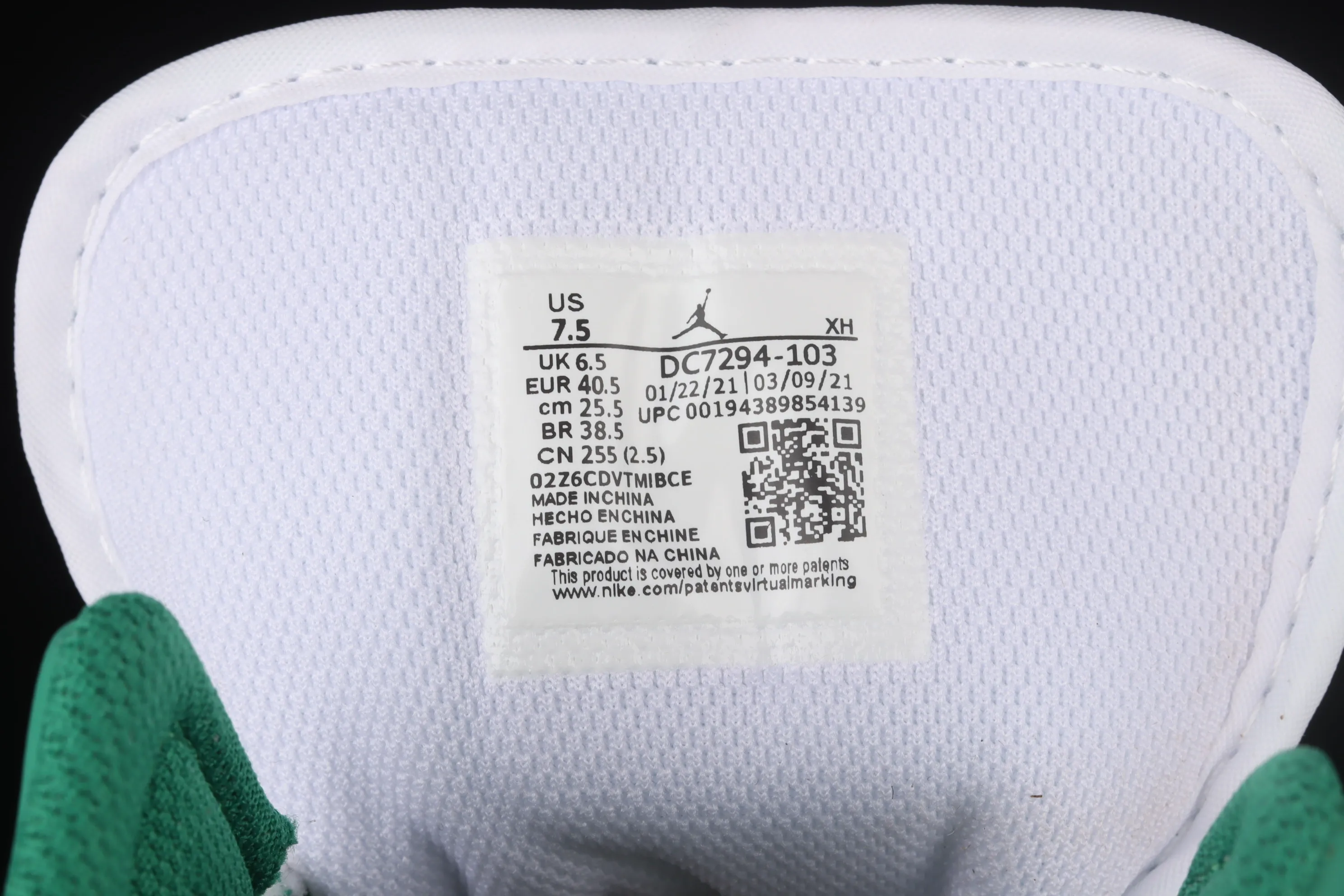 All categories Air Jordan Jordan series basketball shoes Air Jordan 1 Mid Different versions Air Jordan 1 Mid AJ1 Joe 1 white gray green mid-top basketball shoes DC7294-103